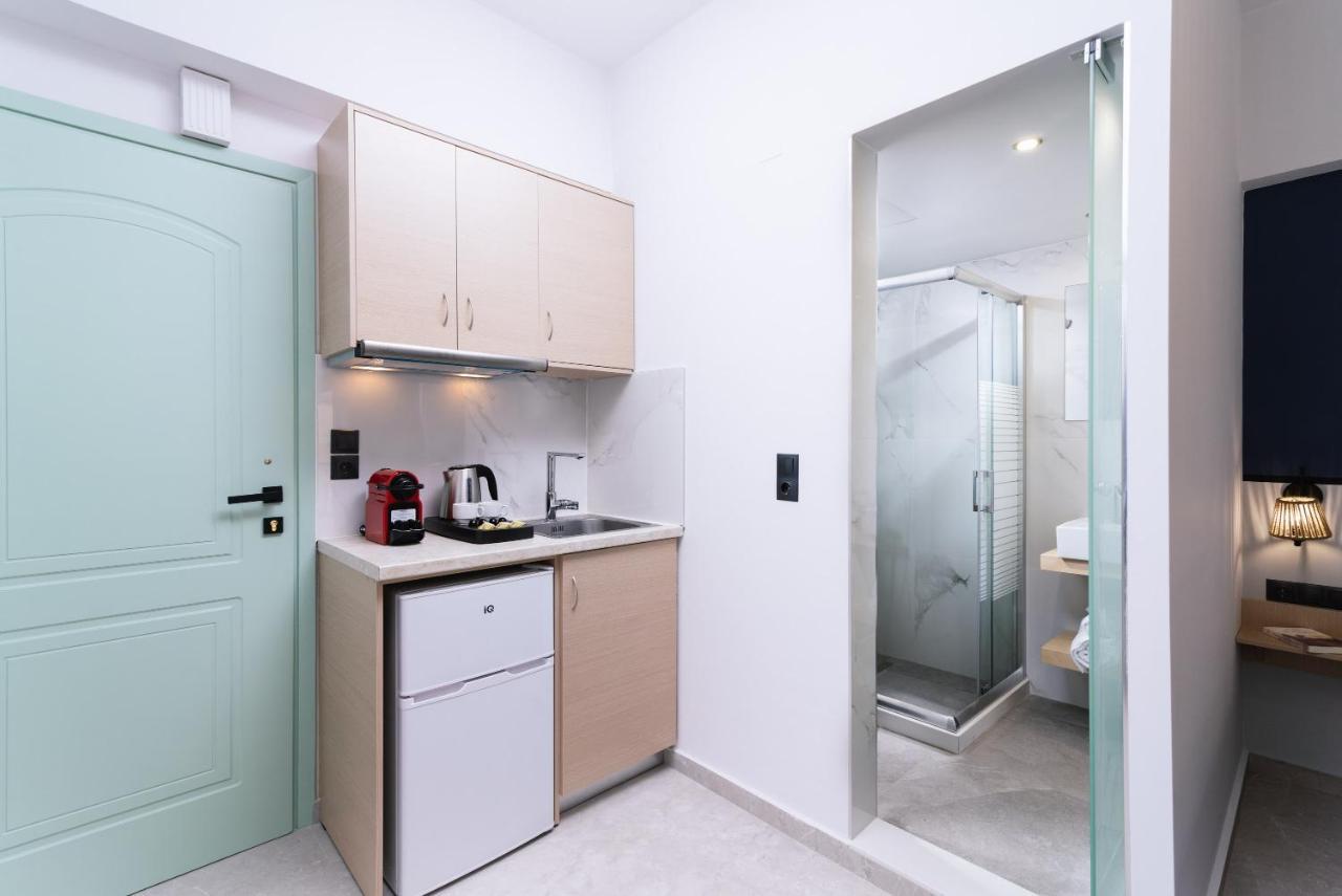 Alcyone Studios And Apartments Heraklion  Bagian luar foto