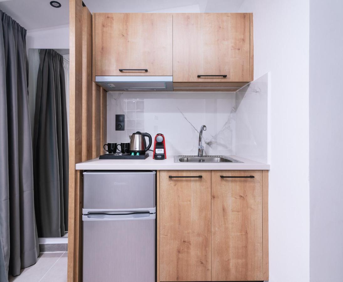 Alcyone Studios And Apartments Heraklion  Bagian luar foto