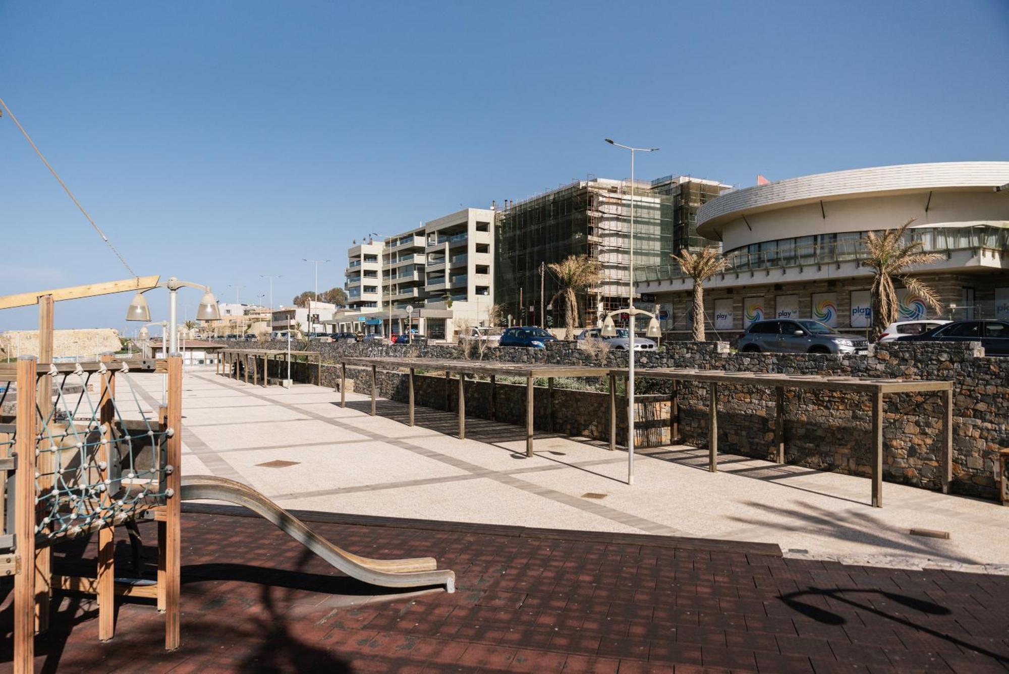 Alcyone Studios And Apartments Heraklion  Bagian luar foto