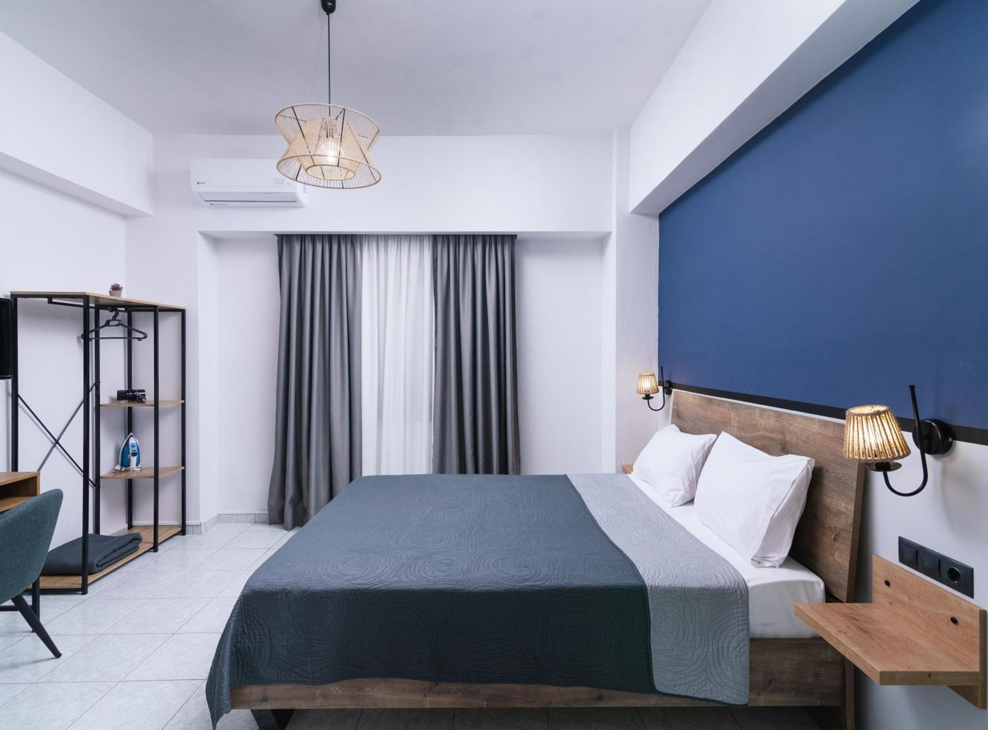 Alcyone Studios And Apartments Heraklion  Bagian luar foto