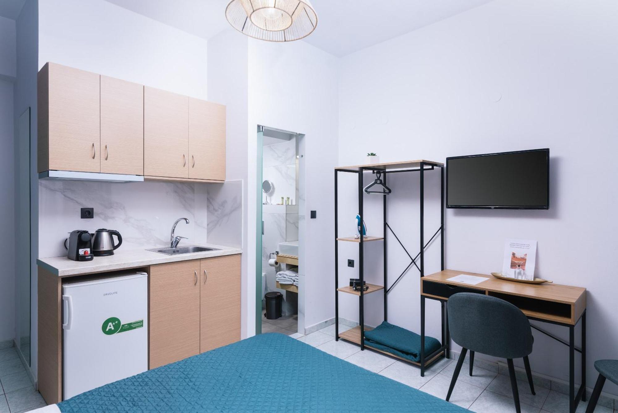 Alcyone Studios And Apartments Heraklion  Bagian luar foto
