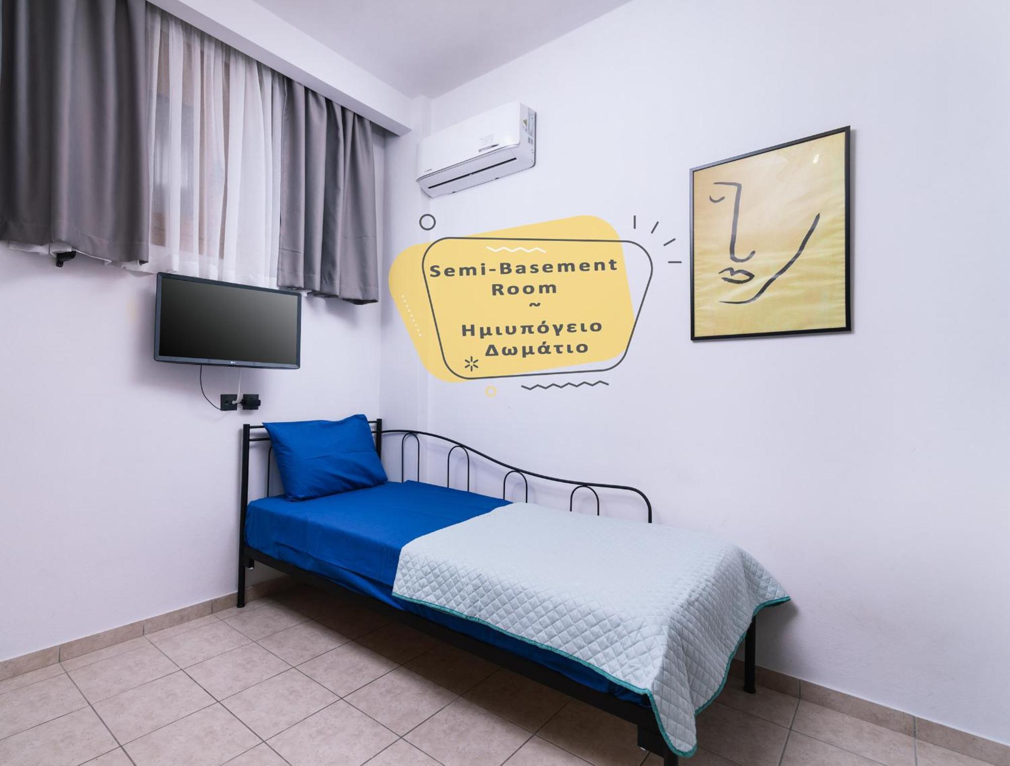 Alcyone Studios And Apartments Heraklion  Bagian luar foto