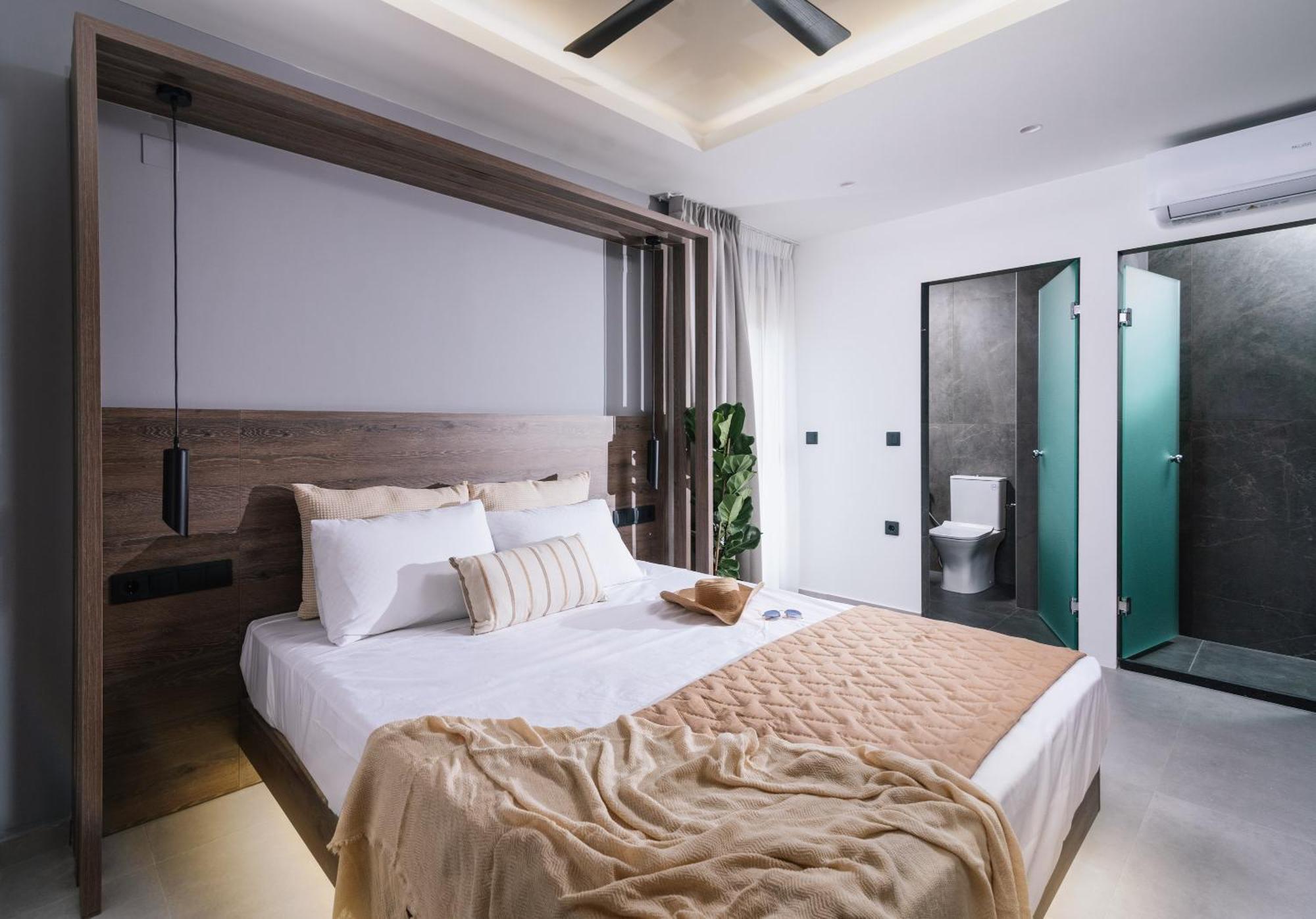 Alcyone Studios And Apartments Heraklion  Bagian luar foto